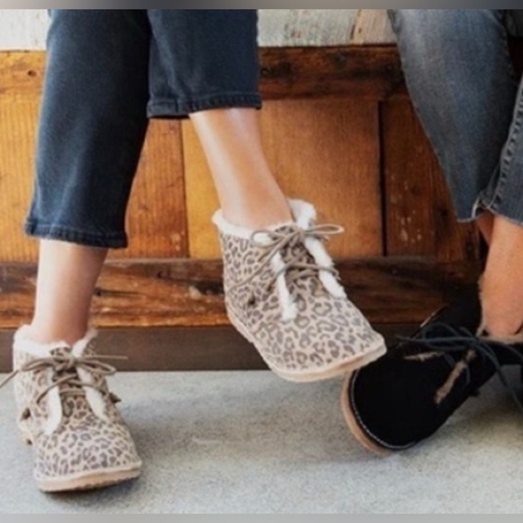 BEEK Goose Shearling Booties Boots Sherpa Lined Leopard $395 Anthropologie - Picture 3 of 10
